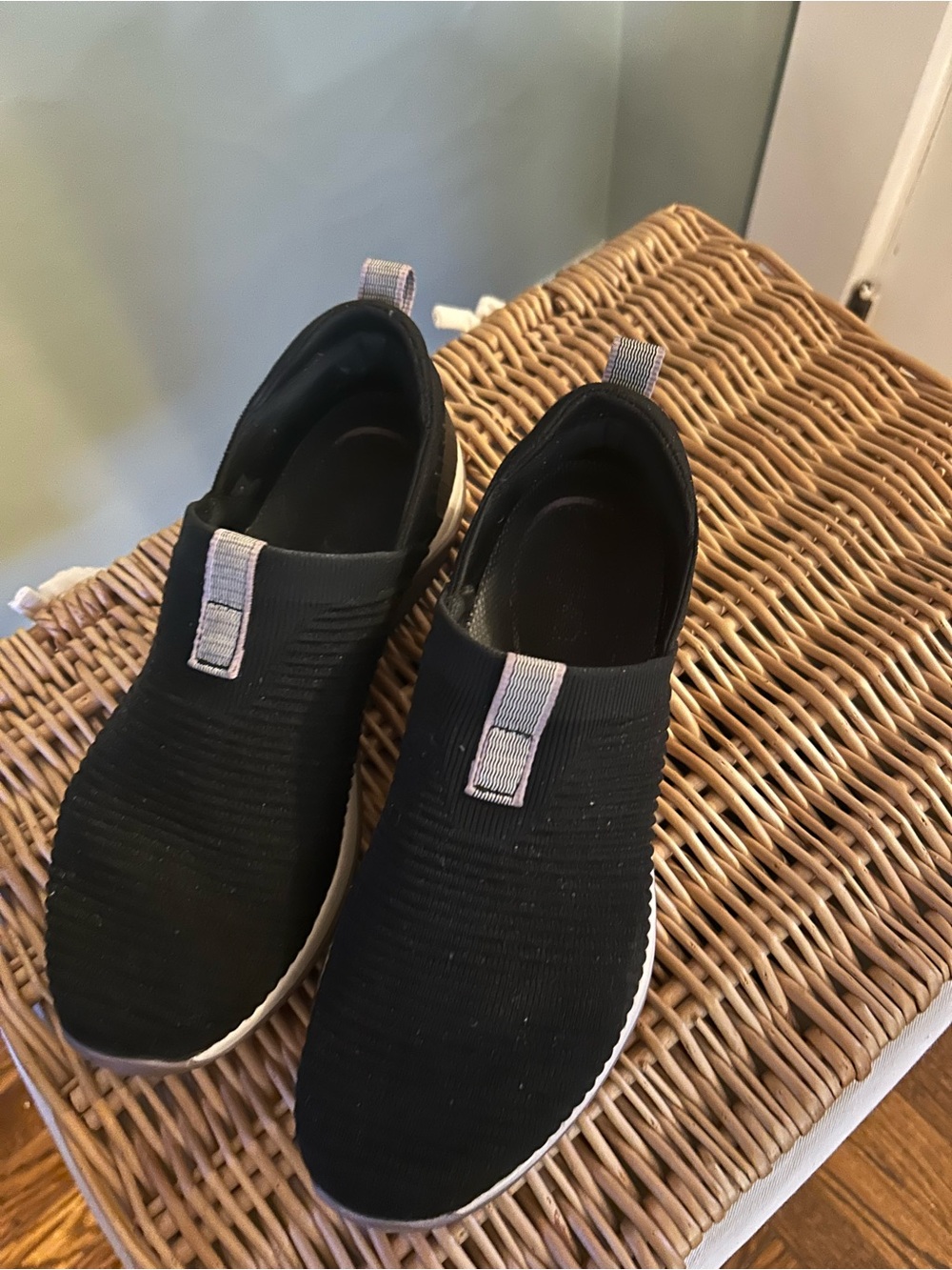 Woman’s Slip -On Knit Sneakers - Black